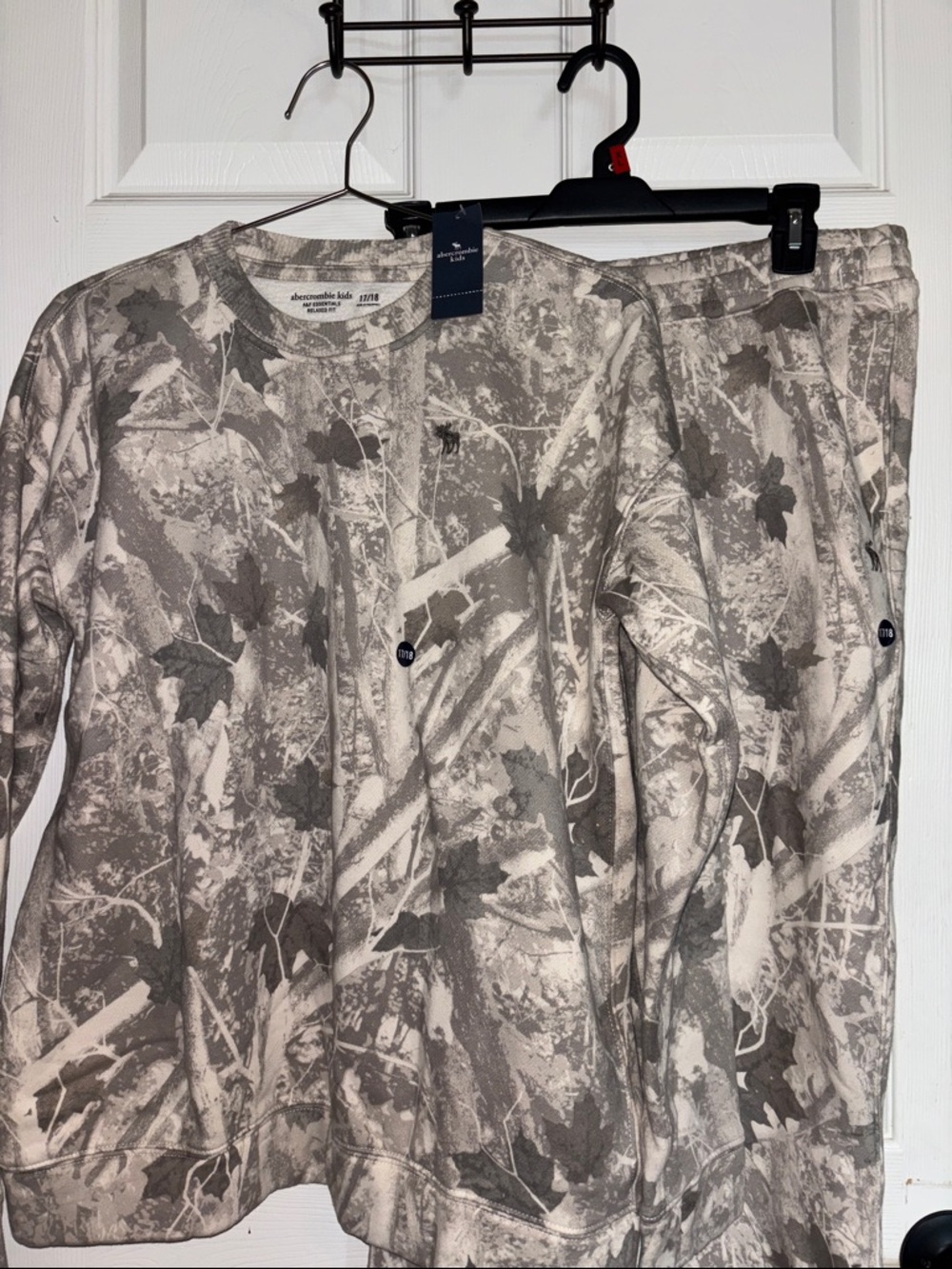 Abercrombie & Fitch Gray Camo Lounge Set